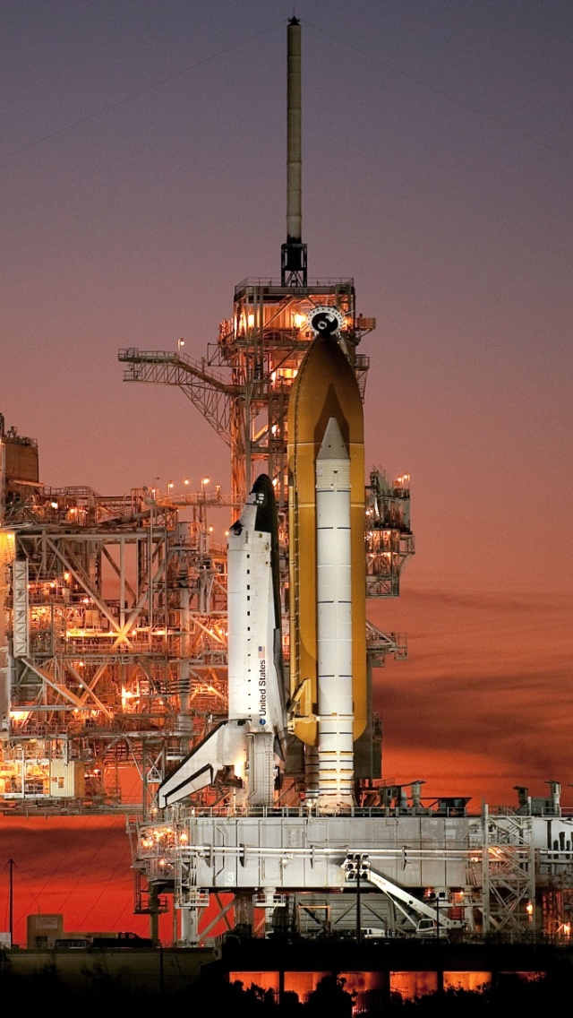 IPhone 5 Wallpaper Space Shuttle 01 Wallpaper